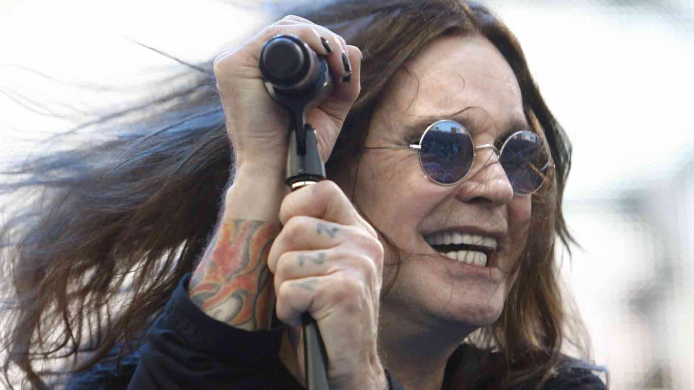 Обои тяжелый металл, Блэк Саббат, очки, солнечные очки, уход за зрением в разрешении 1366x768