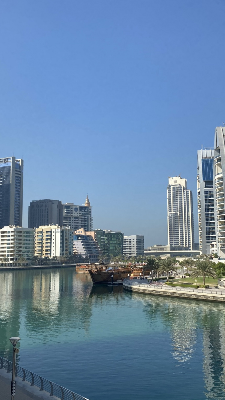 Обои Дубай, Дубай Марина, водоем, башня, дневное время в разрешении 750x1334