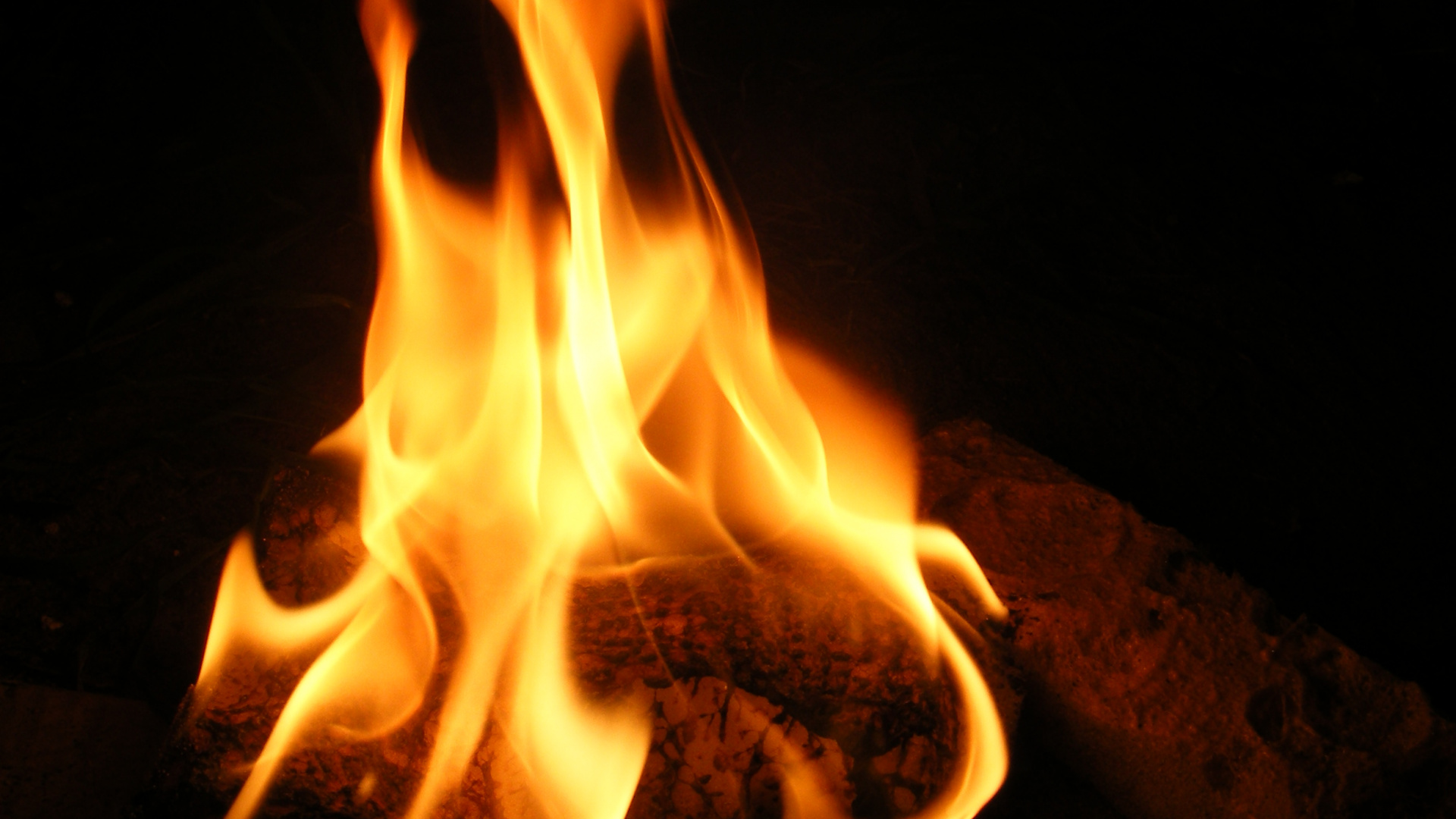 Обои огонь, пламя, тепло, костер, не мое слово как огонь в разрешении 1920x1080