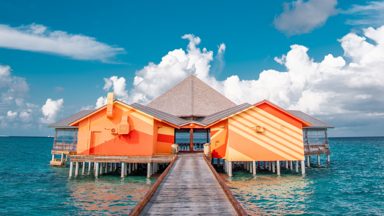 Обои море, здание, синий, океан, бирюза в разрешении 1280x720