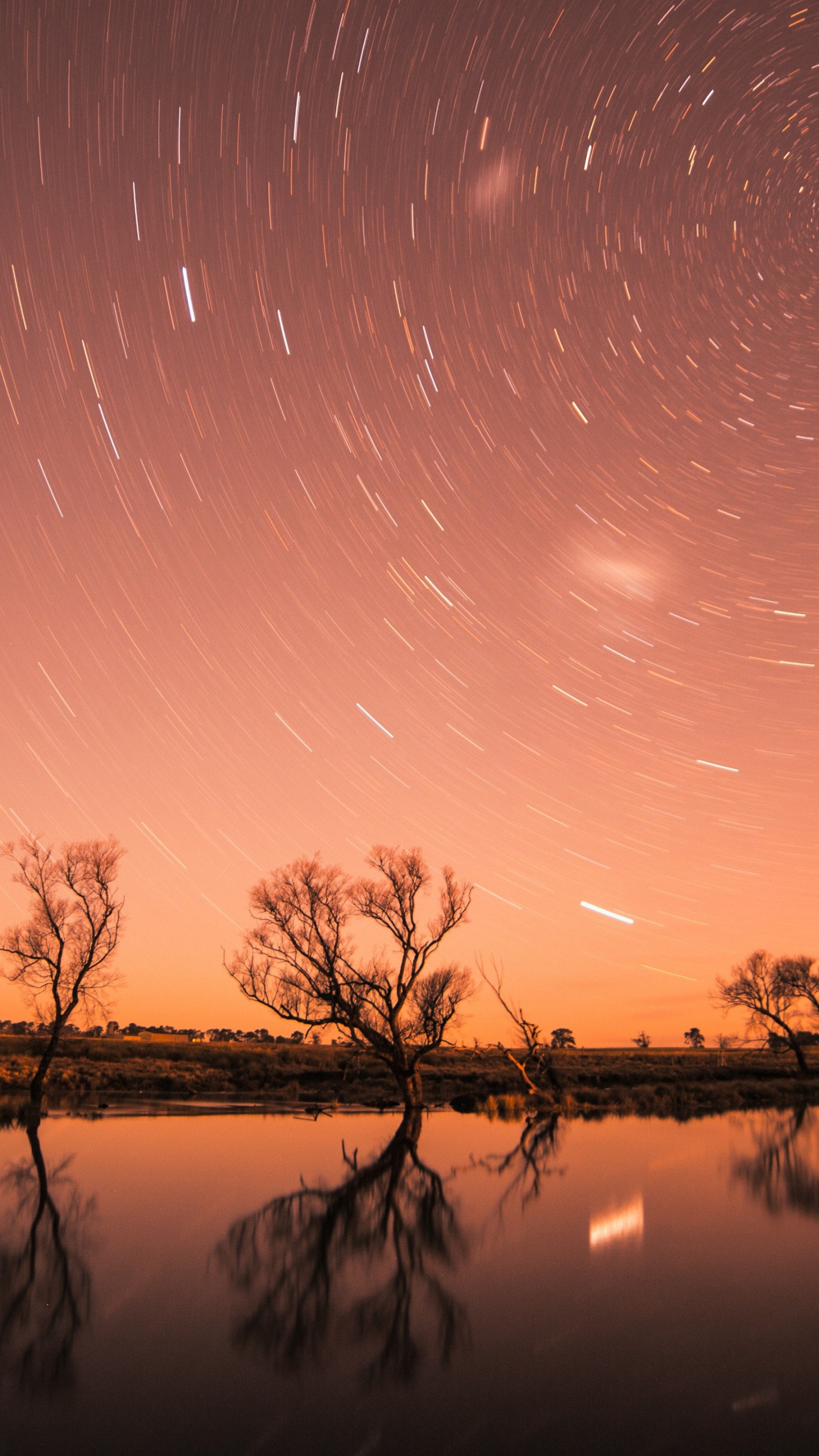 Обои Звездный след, телевизор, вода, облако, атмосфера в разрешении 1440x2560