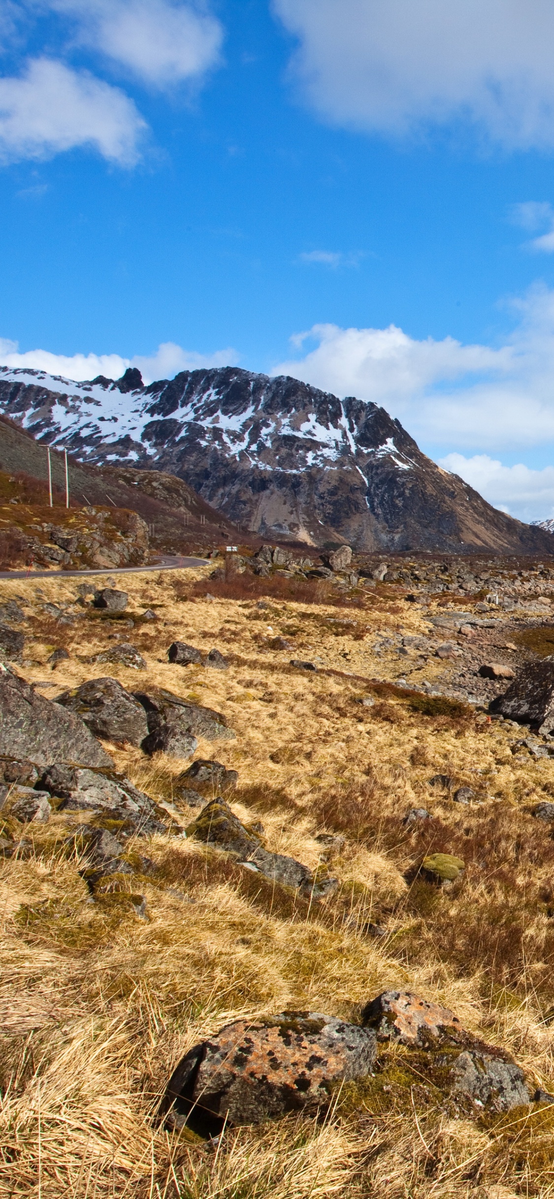 Обои Лофотен, фьорд, гора, нагорье, побережье в разрешении 1125x2436
