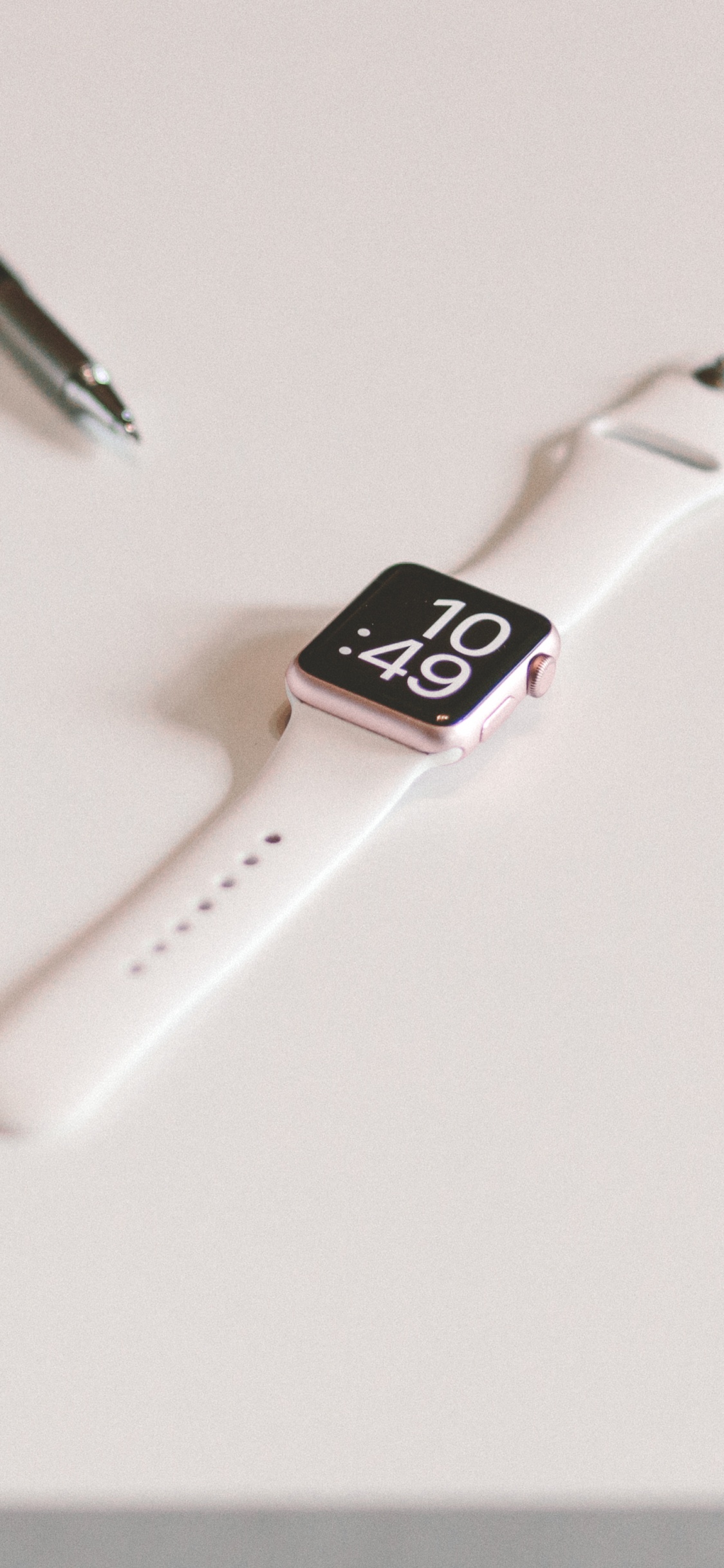 Обои умные часы, apple, часы, технологии, материальное свойство в разрешении 1125x2436
