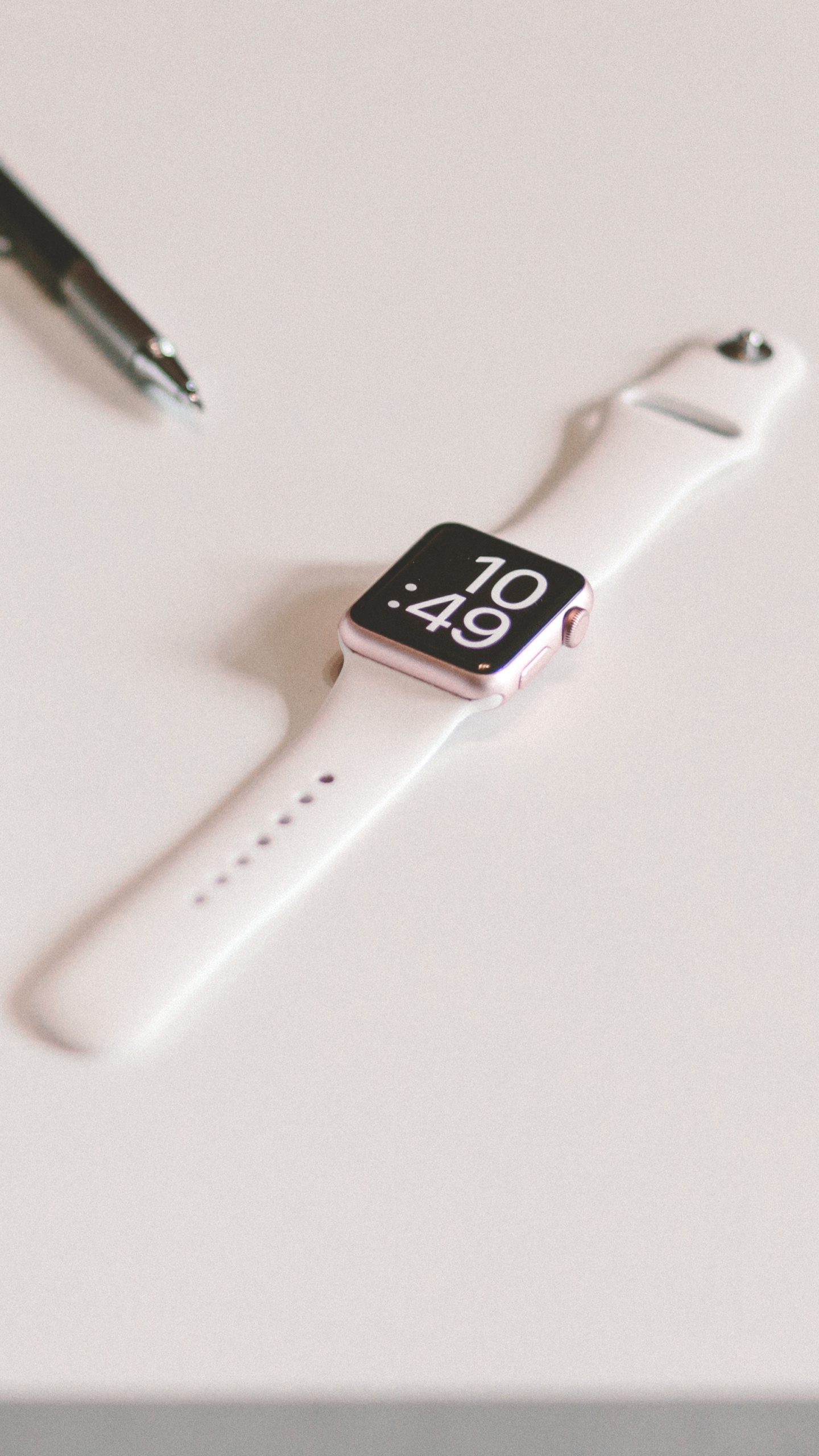 Обои умные часы, apple, часы, технологии, материальное свойство в разрешении 1440x2560