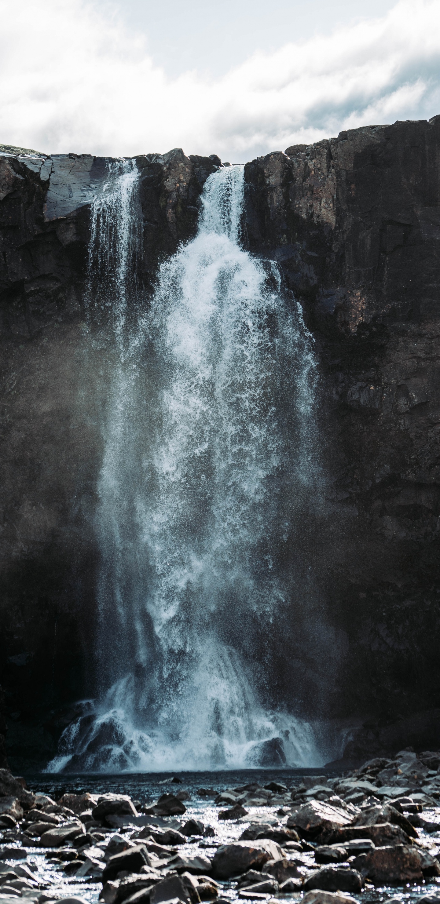 Обои водопад, водоем, гидроресурсы, вода, природа в разрешении 1440x2960