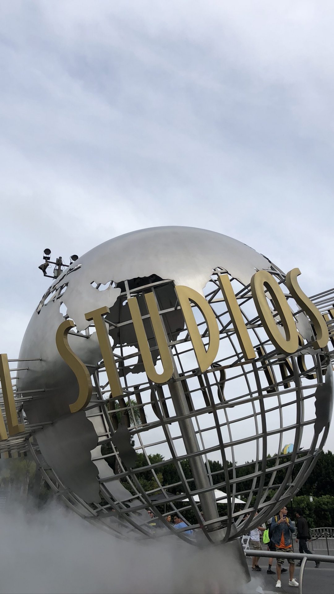 Обои мир, газ, сфера, инженерия в разрешении 1080x1920