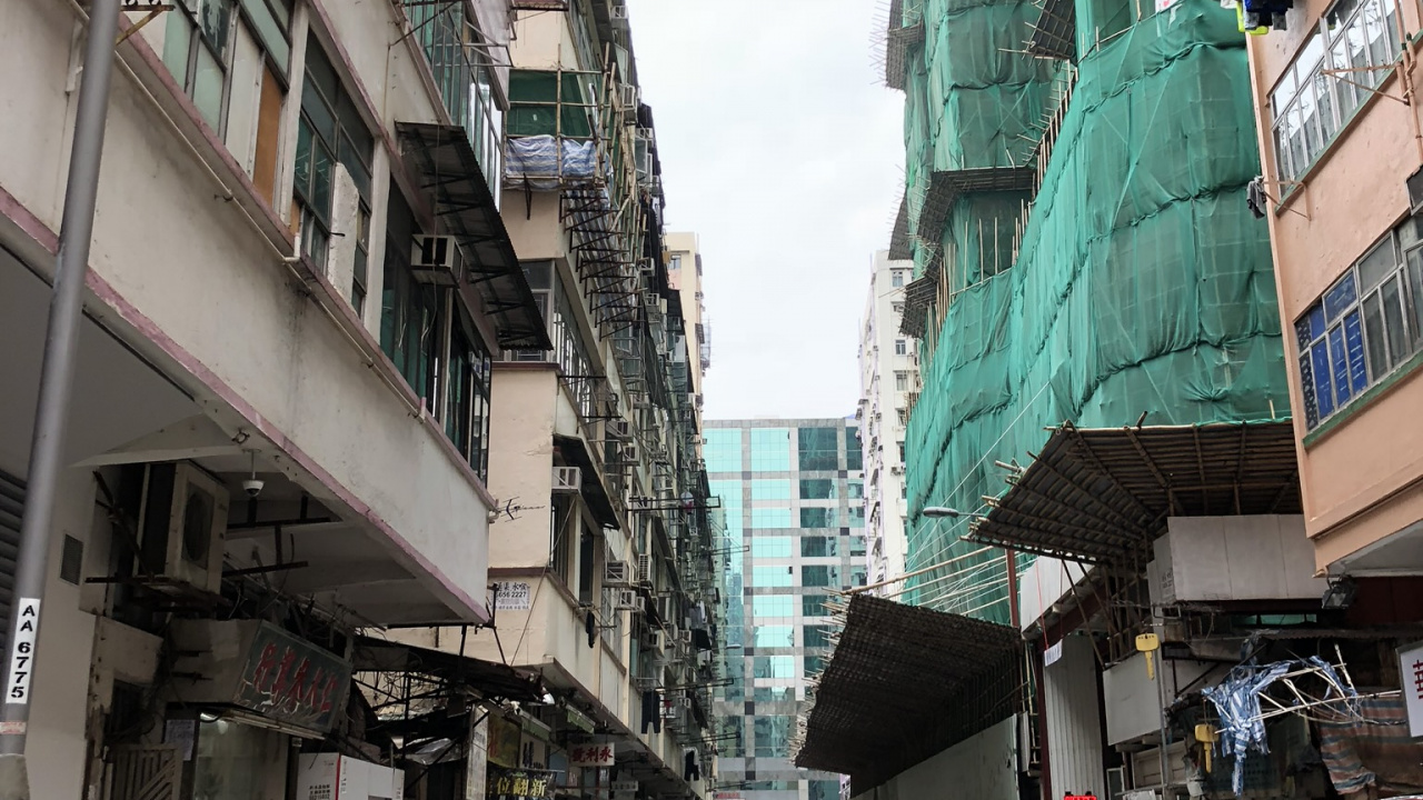 Обои Король, дорога, соседство, улица, архитектура в разрешении 1280x720