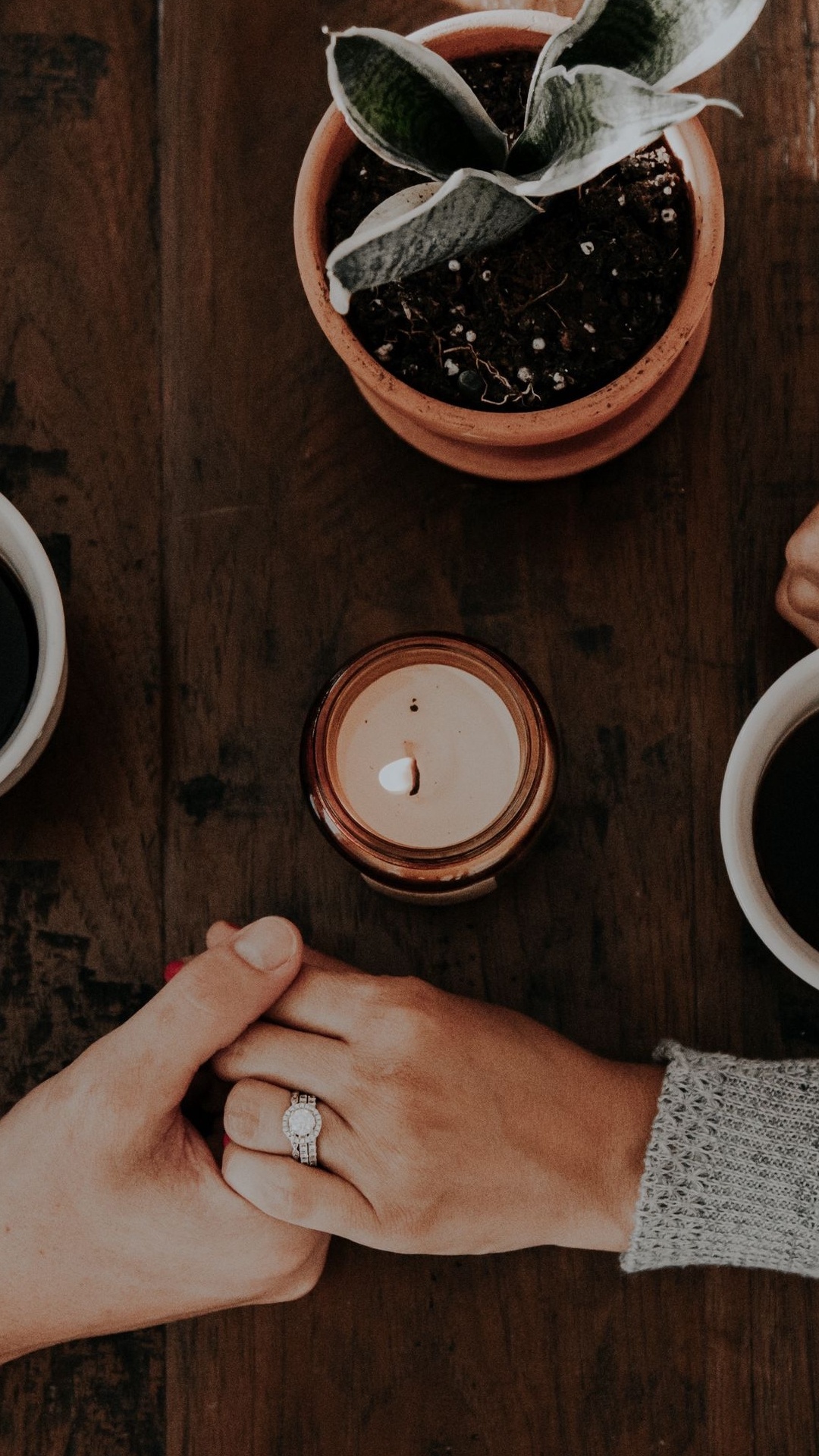 Обои поворачиваясь к, моногамия, чашка, посуда, древесина в разрешении 1080x1920