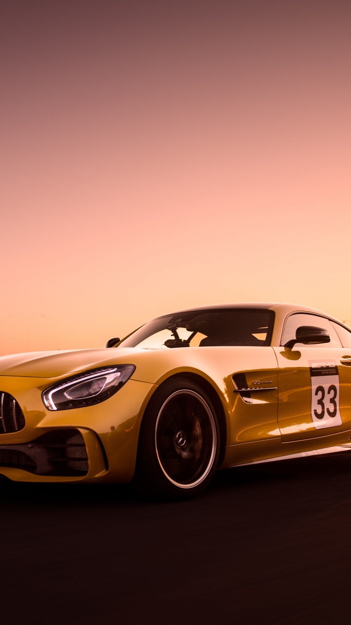 Обои спорткар, суперкар, колесо, автомобиль концепции, компактный автомобиль в разрешении 720x1280