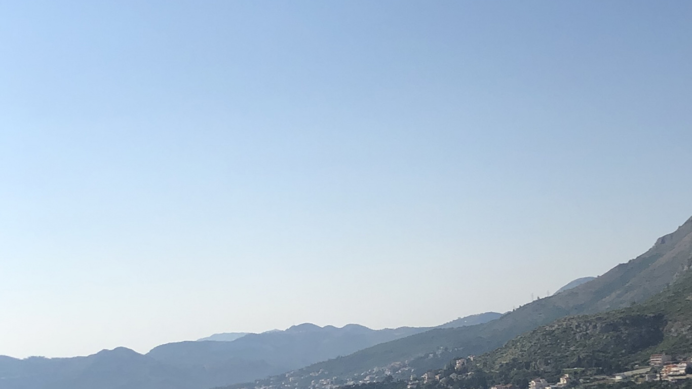 Обои пейзажи гор, гидроресурсы, горный хребет, вода, горный рельеф в разрешении 1366x768