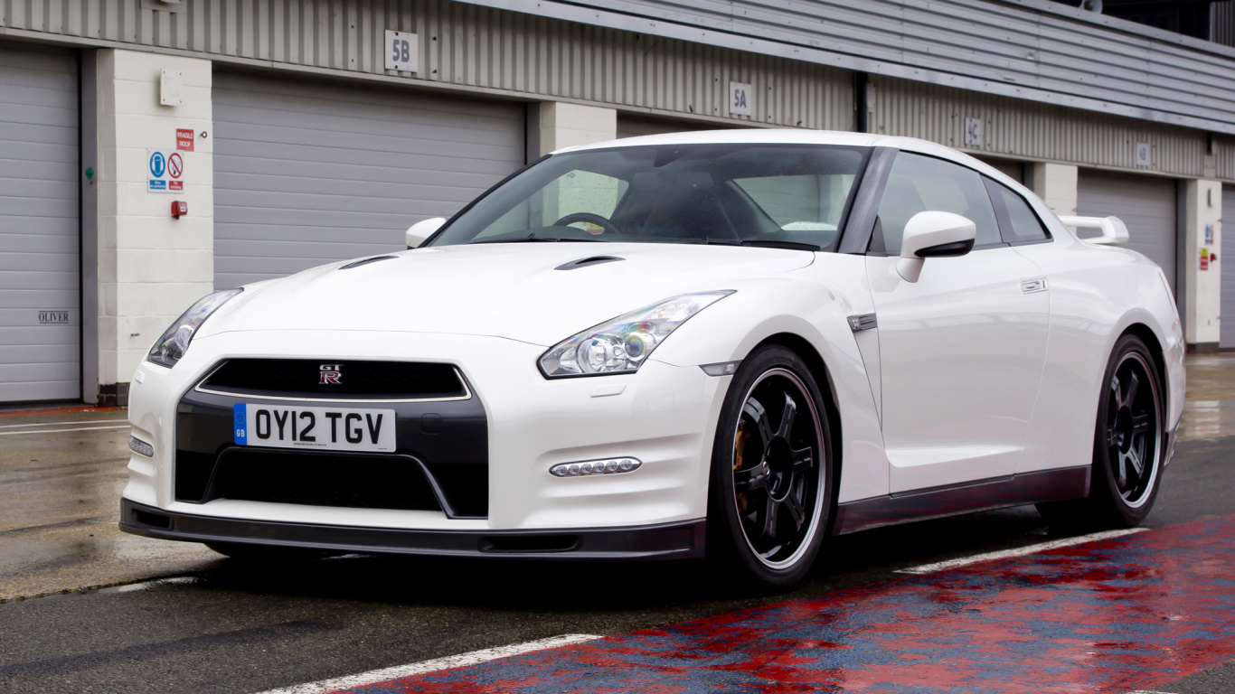 Обои Ниссан, авто, Ниссан ГТ-Р трек, 2015 Nissan GT-R NISMO, суперкар в разрешении 1366x768
