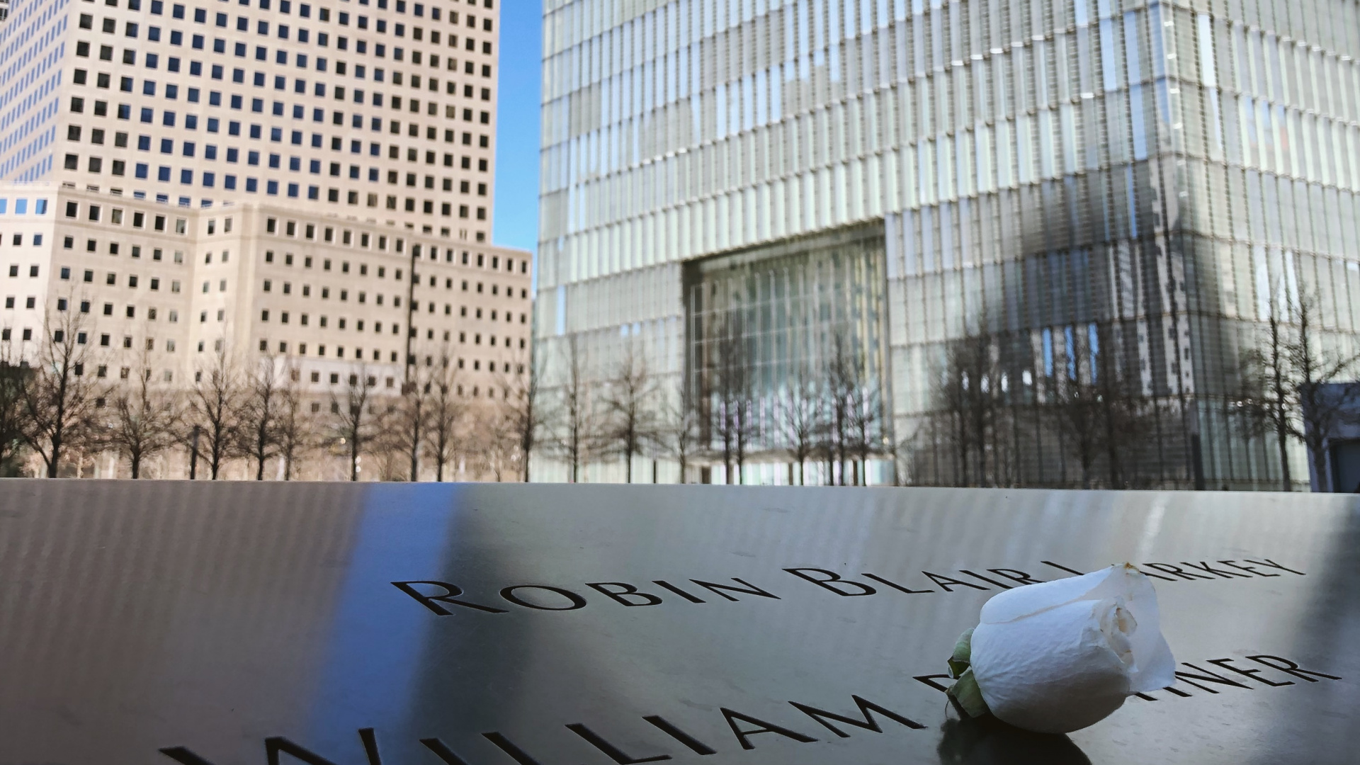 Обои архитектура, фасад, небоскреб, дневное время, городской район в разрешении 1920x1080