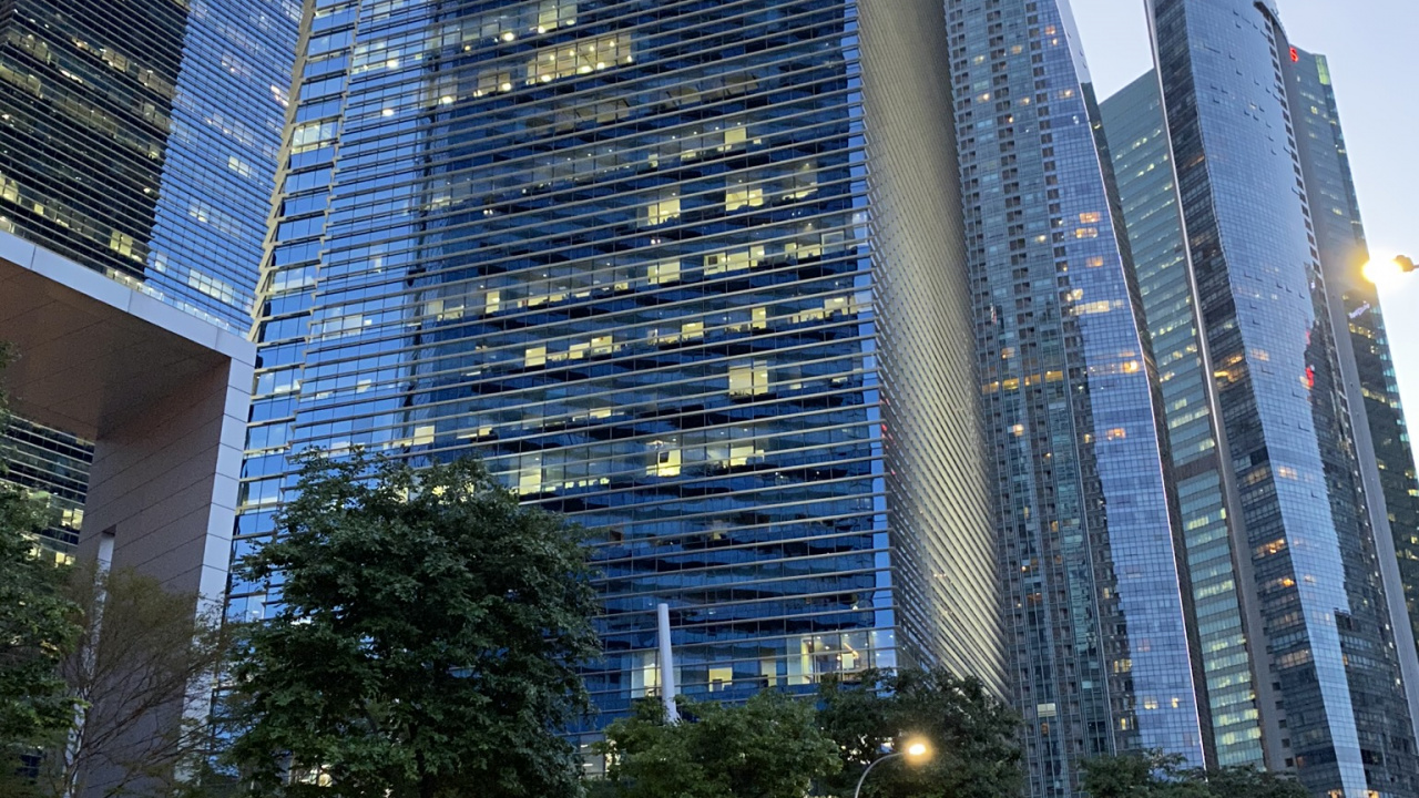 Обои башня, город, метрополия, городской район, небоскреб в разрешении 1280x720