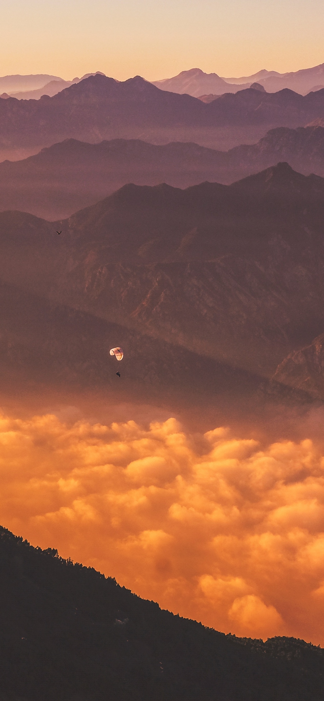 Обои горный рельеф, гора, природа, облако, горный хребет в разрешении 1125x2436