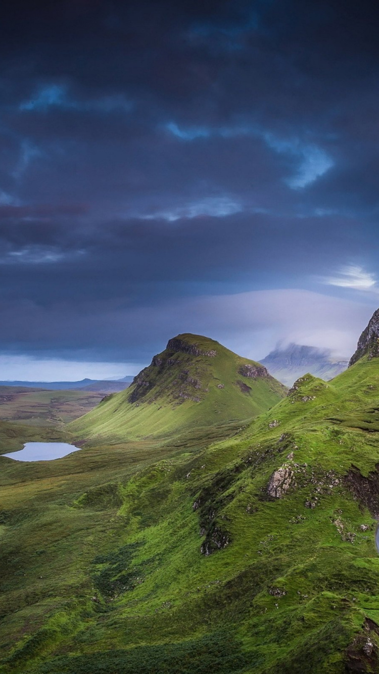 Обои природа, сенокосное угодье, нагорье, атмосфера, Горы и холмы Шотландии в разрешении 750x1334