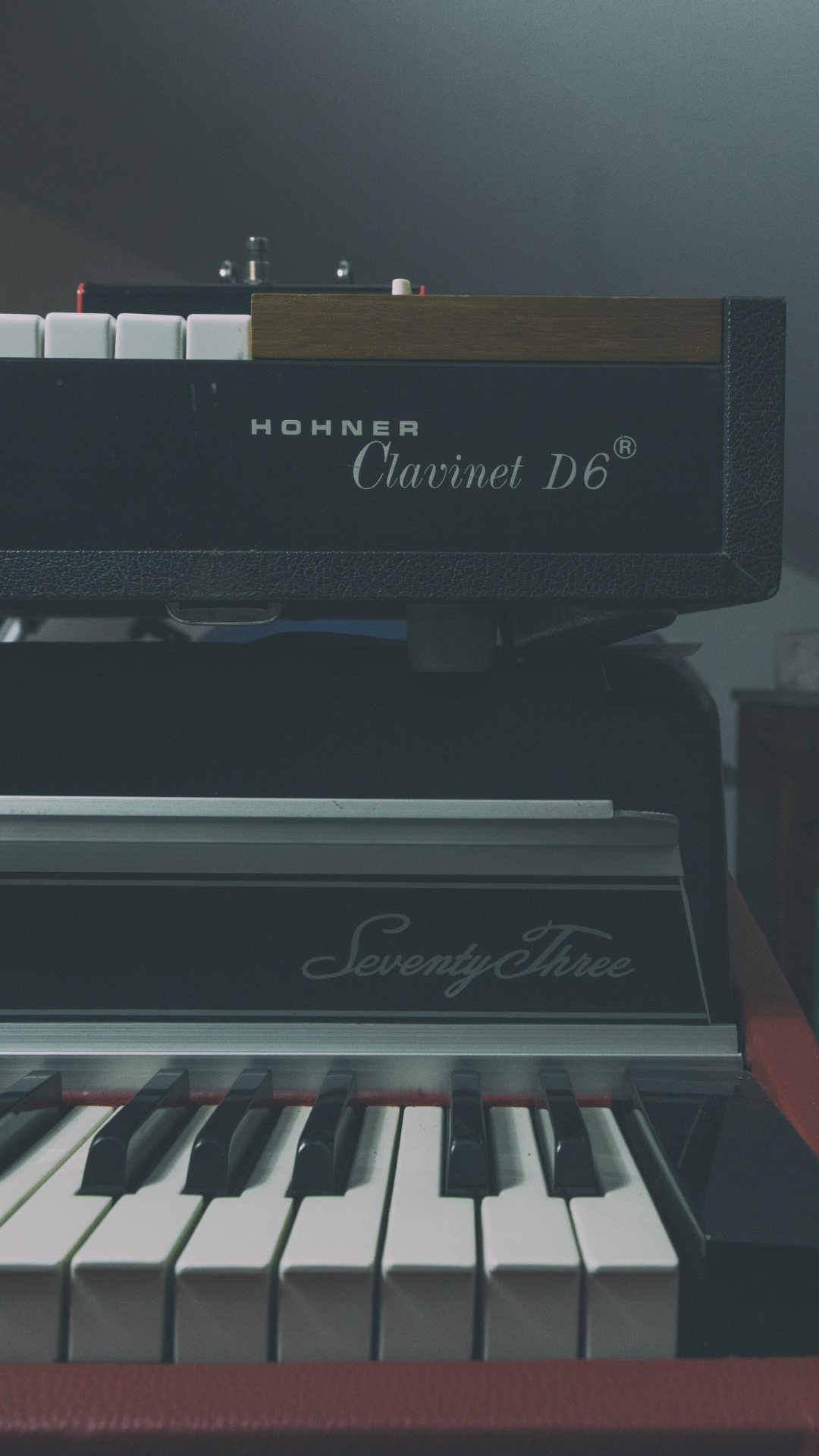 Обои фортепьяно, клавиатура, музыкальный инструмент, электронный инструмент, синтезатор в разрешении 1080x1920