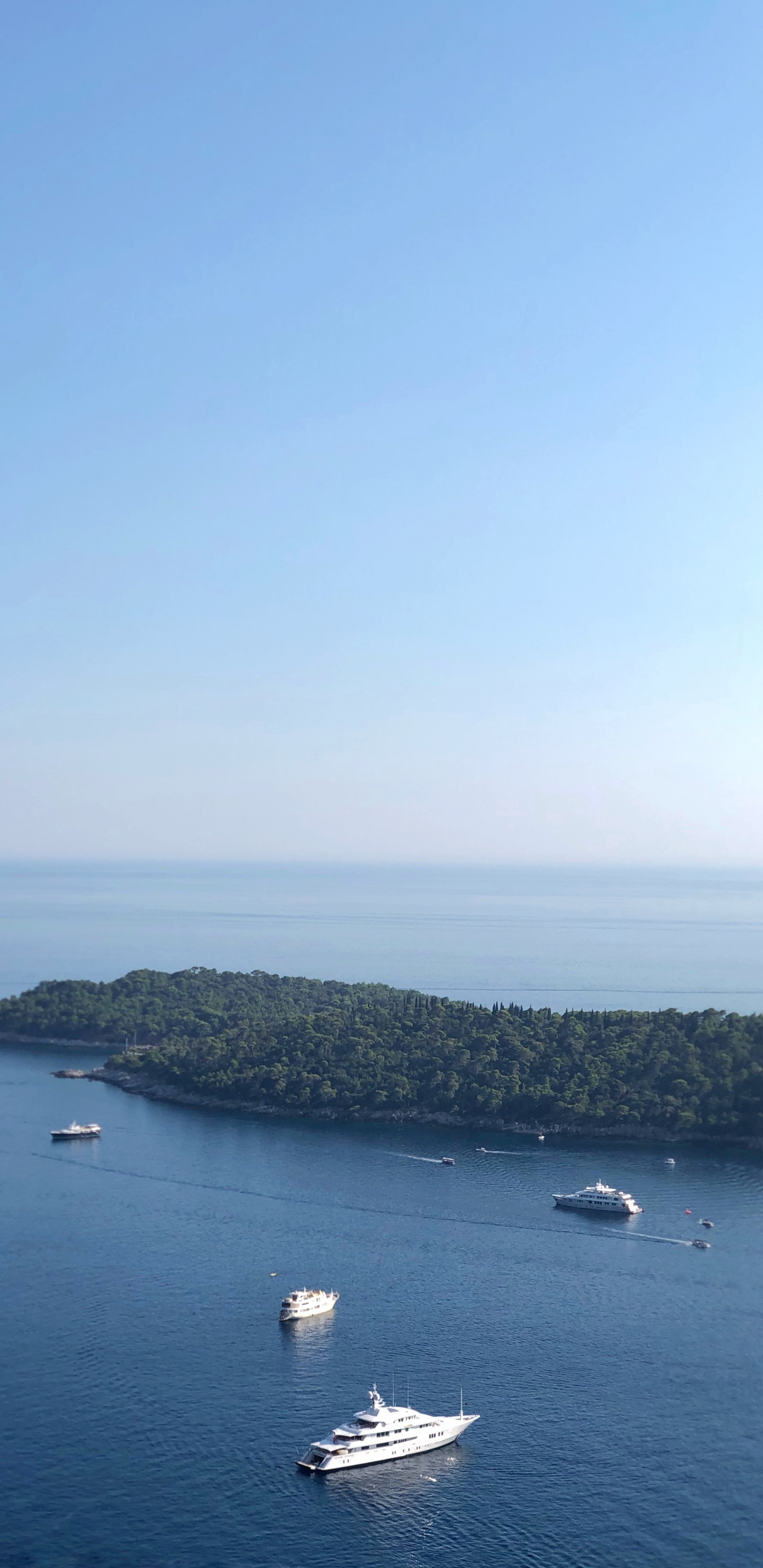 Обои море, ущелье Кутанг, вода, водоем, судно в разрешении 1440x2960