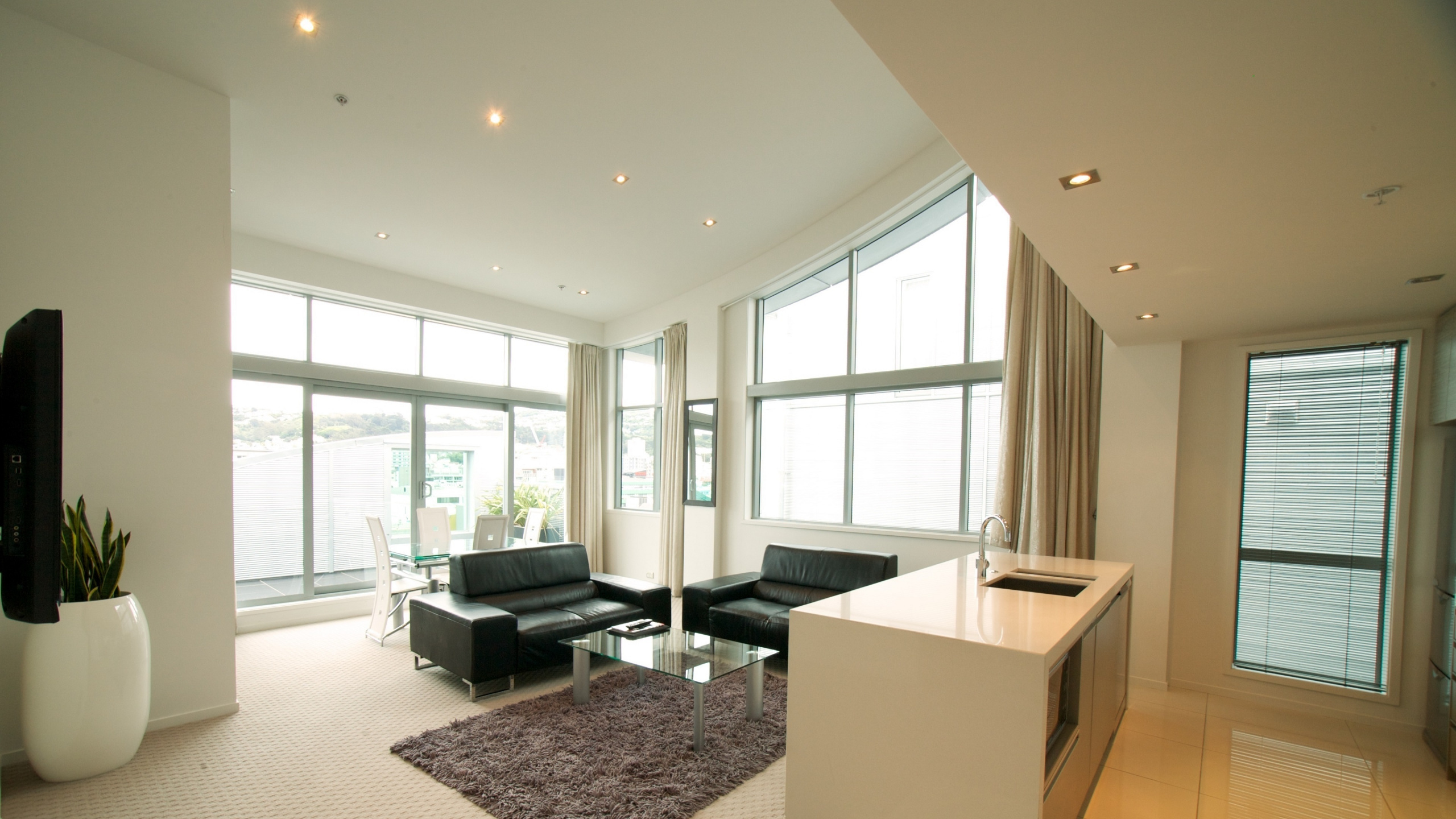 Обои гостиная комната, пентхаус, Хотел, комната, 4-звездочный в разрешении 2560x1440