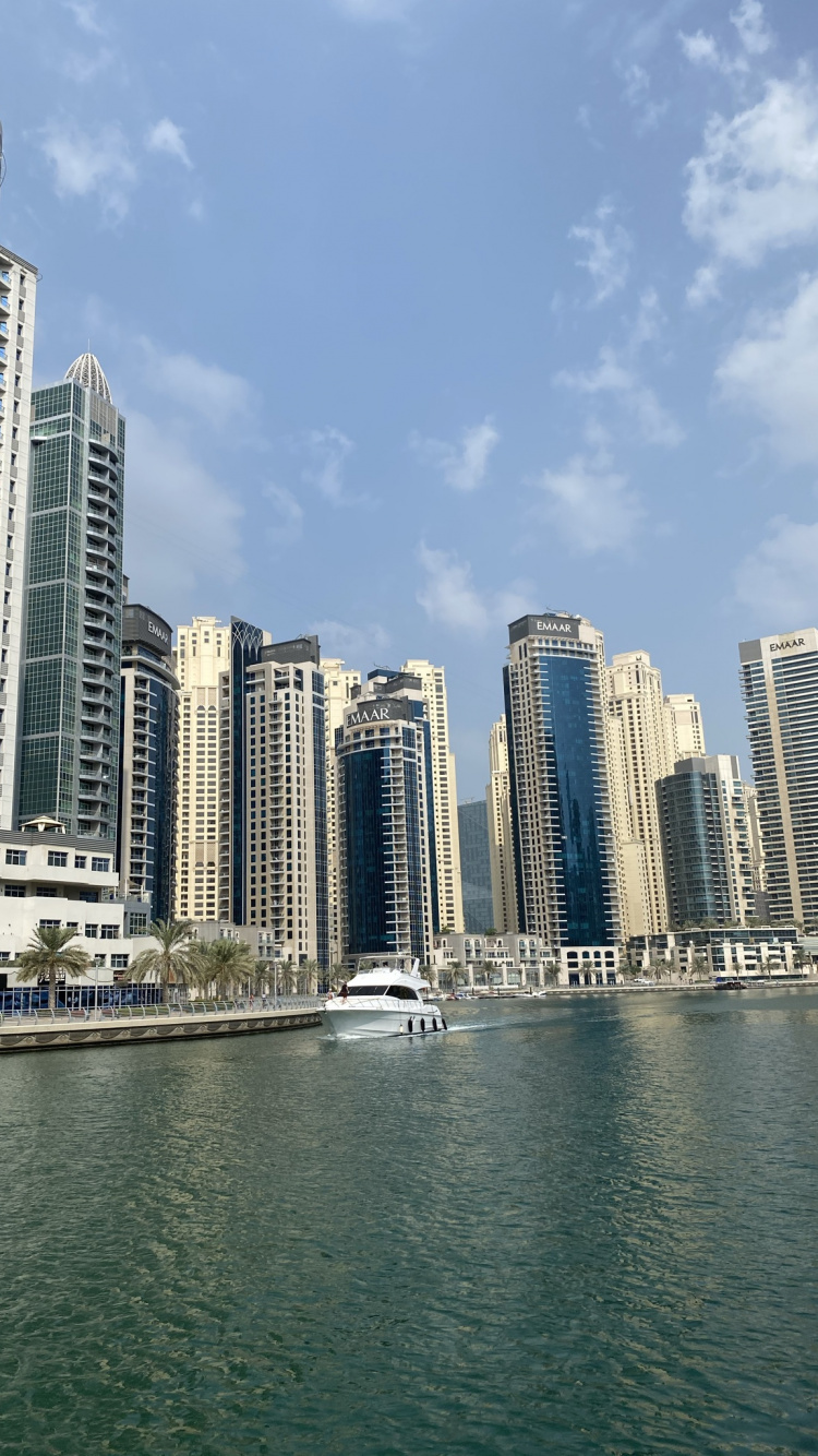 Обои башня, дневное время, город, свойство, кондоминиум в разрешении 750x1334