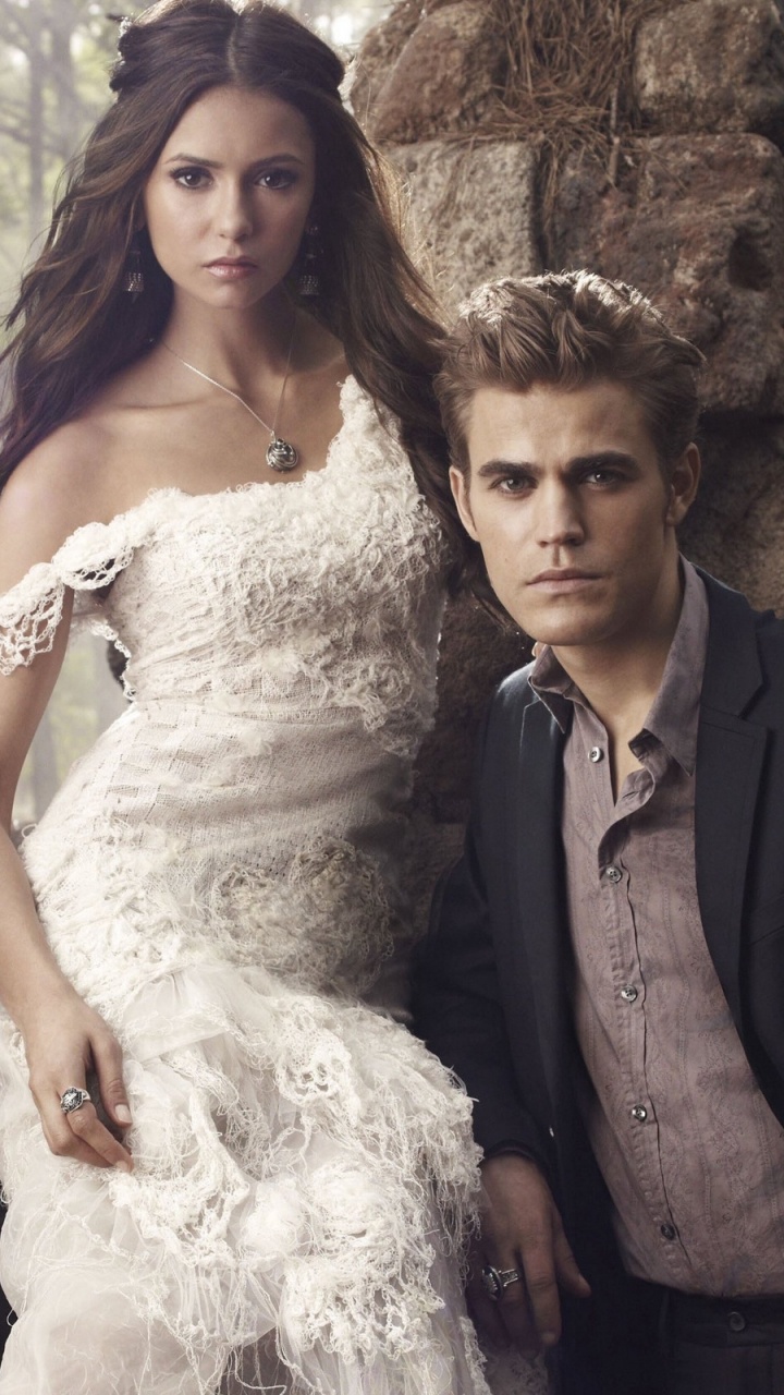 Обои Пол Уэсли, Дневники вампира, Стефан Сальваторе, Елена Гилберт, Деймон Сальваторе в разрешении 720x1280