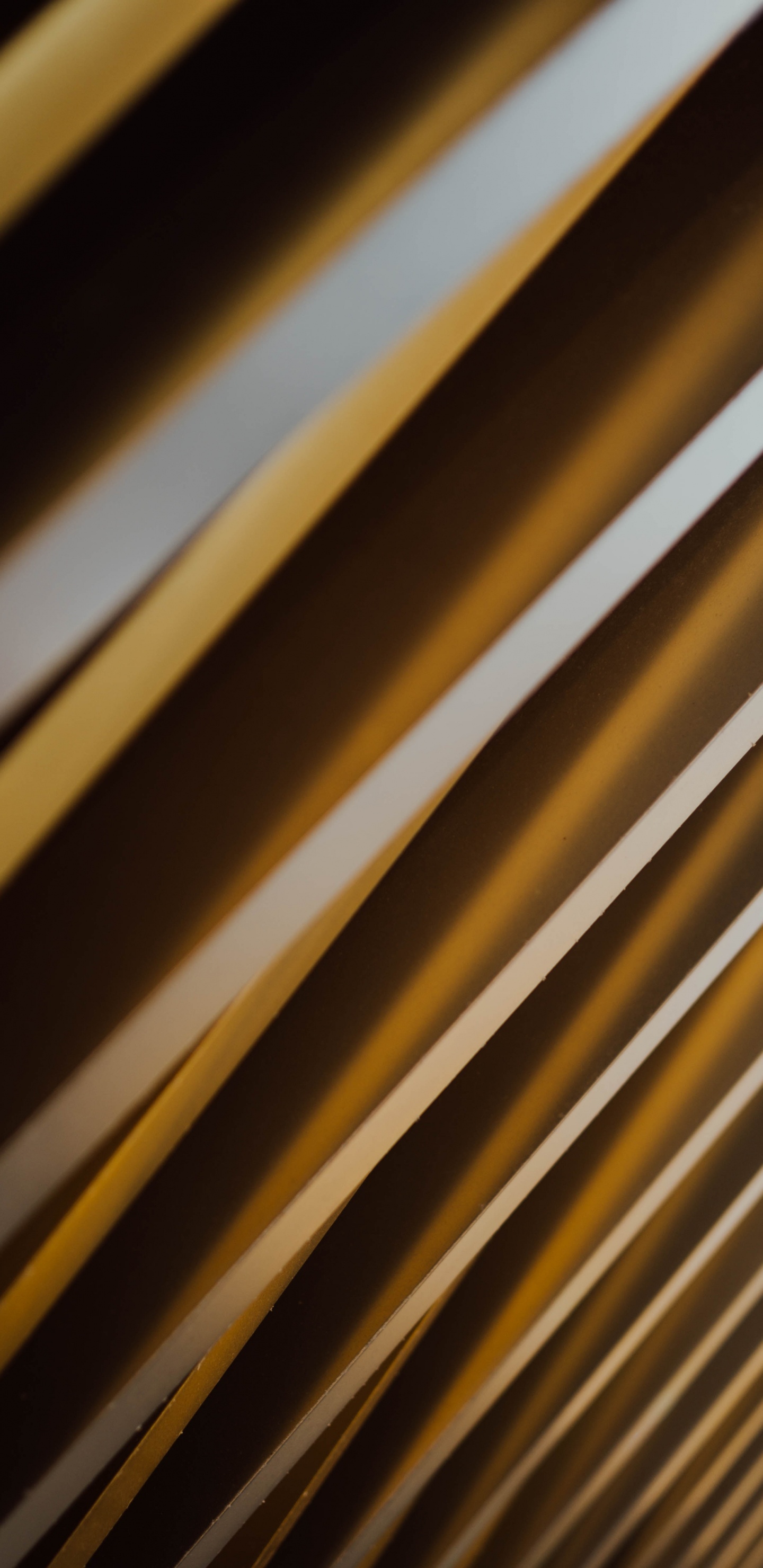 Обои дизайн, желтый, линия, свет, коричневый цвет в разрешении 1440x2960