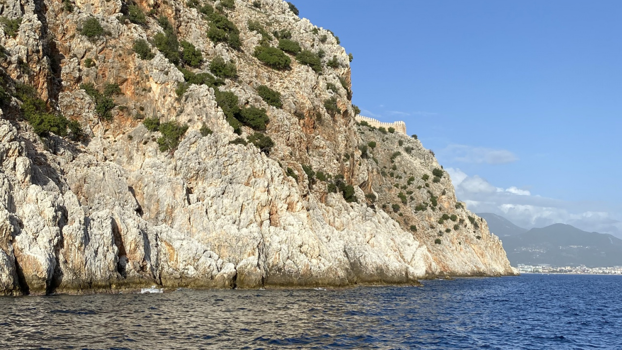 Обои море, Ионическое море, островок, вода, гора в разрешении 1280x720