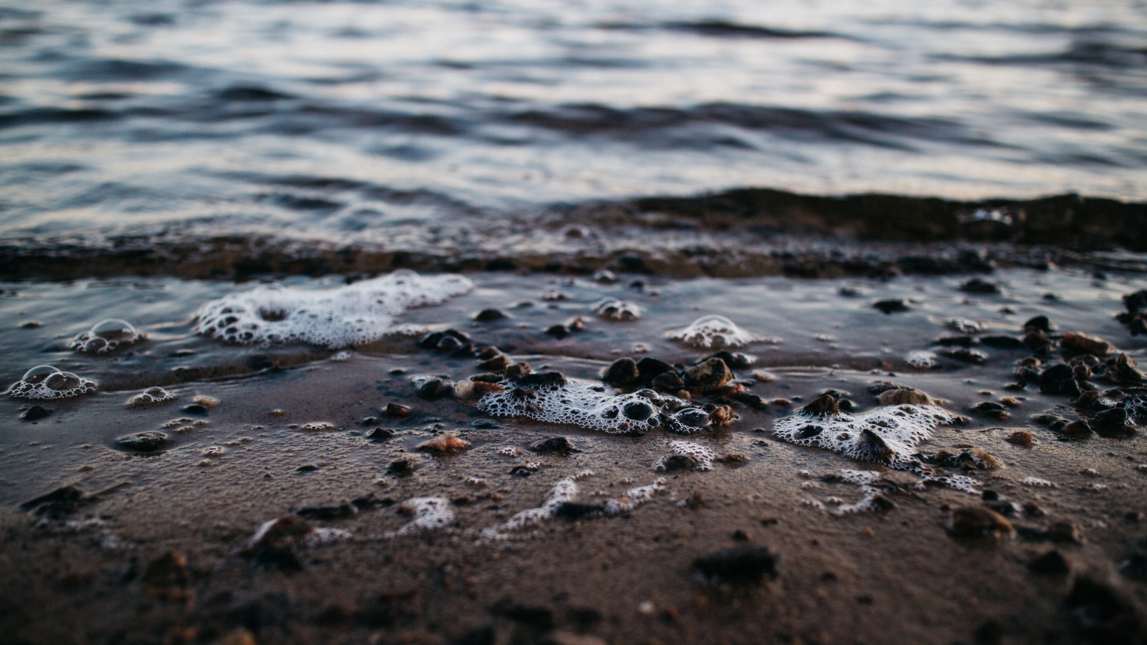 Обои вода, море, берег, волна, окружающая среда в разрешении 3840x2160