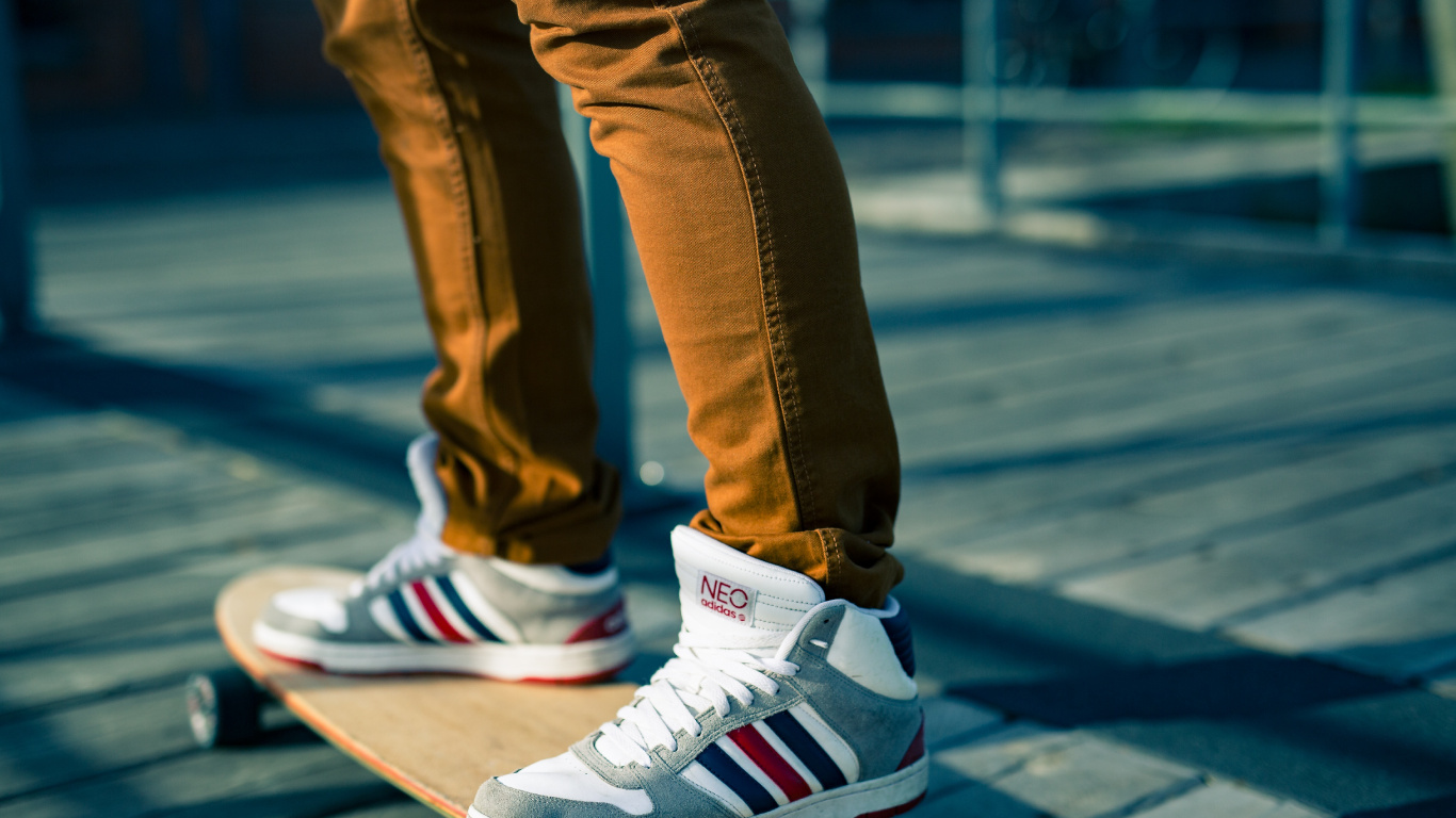 Обои башмак, кеды, Скейт обувь, одежда, обувь в разрешении 1366x768