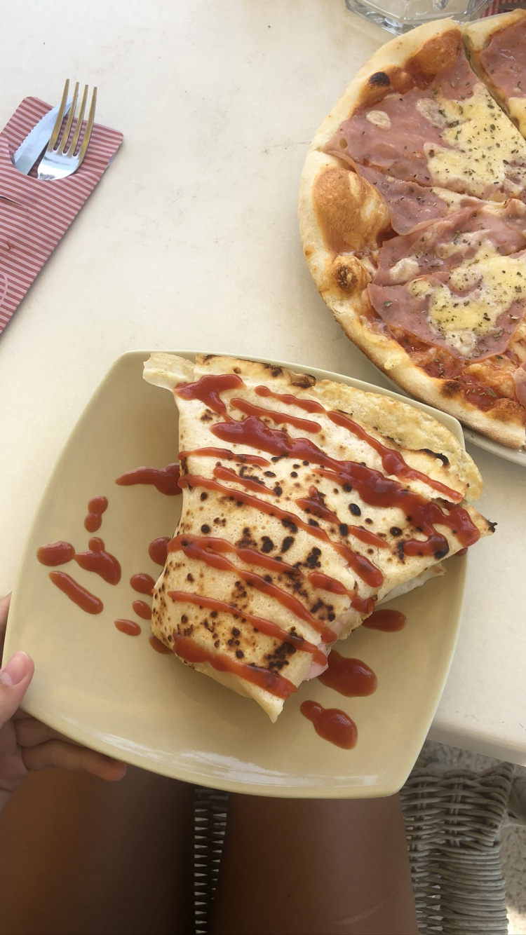 Обои пицца, Flammekueche, лепешки, завтрак, пища в разрешении 750x1334