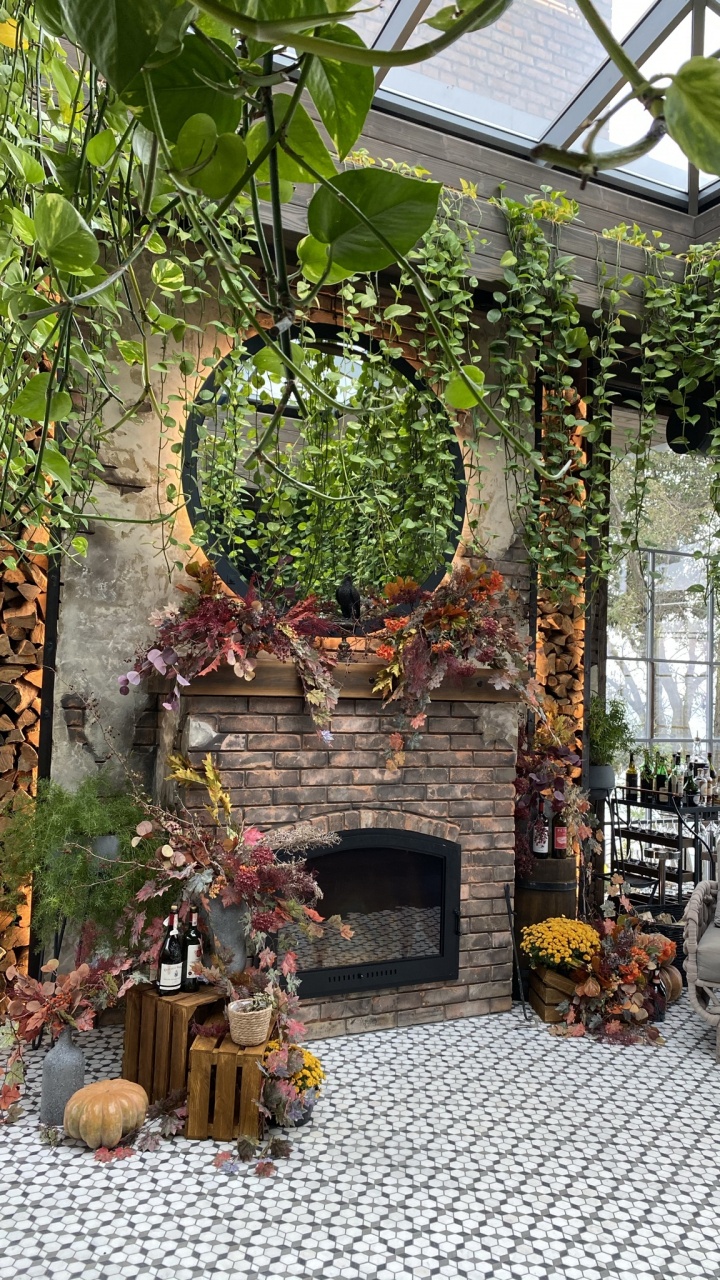 Обои двор, патио, цветочный горшок, дизайн интерьера, камин в разрешении 720x1280