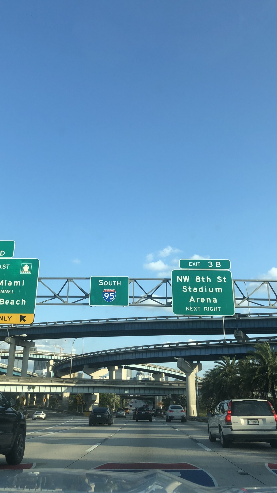 Обои транспорт, дорога, дорожное покрытие, инфраструктура, магистраль в разрешении 1080x1920