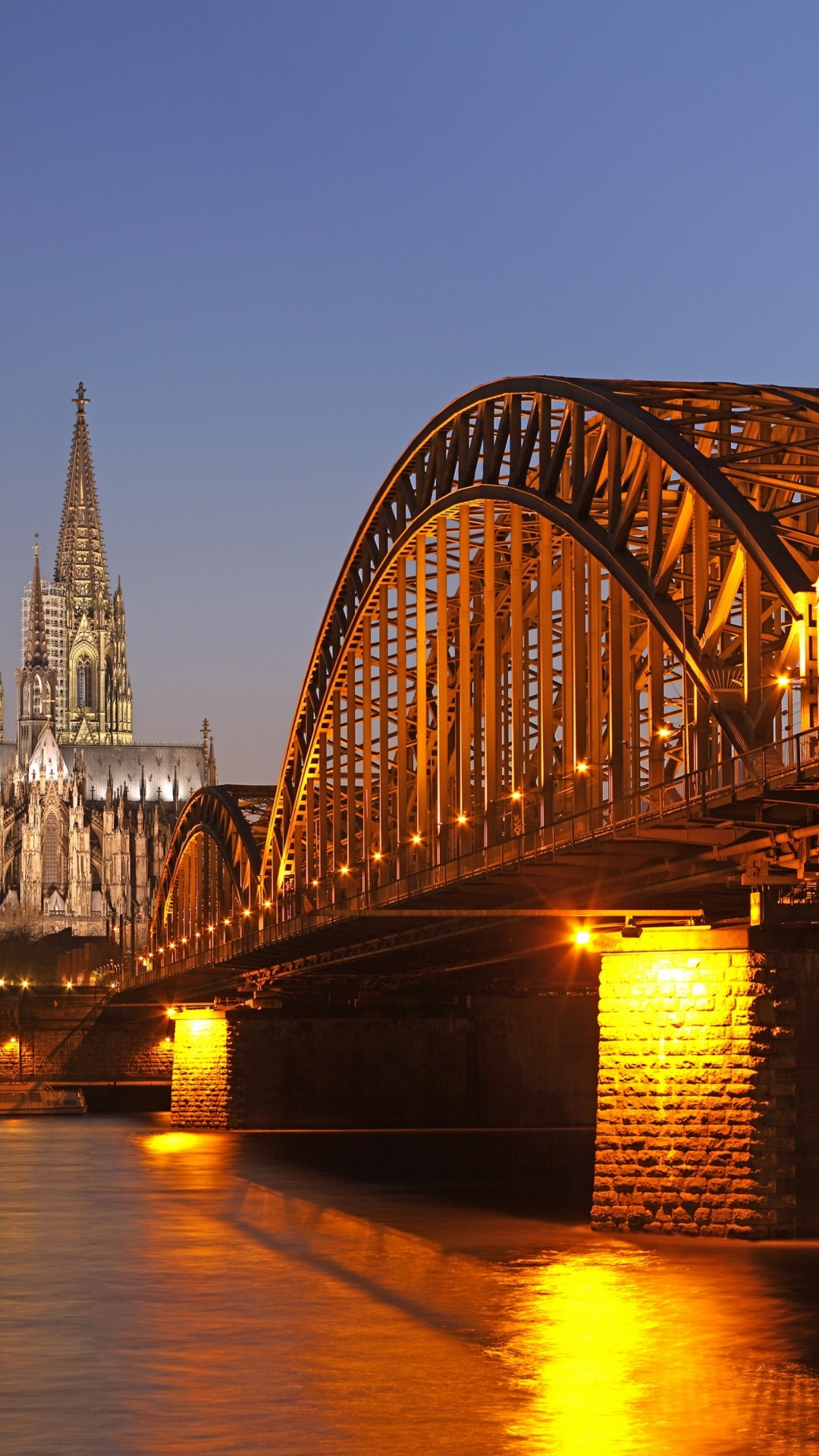 Обои вечер, архитектура, мост, Кельн, достопримечательность в разрешении 1080x1920