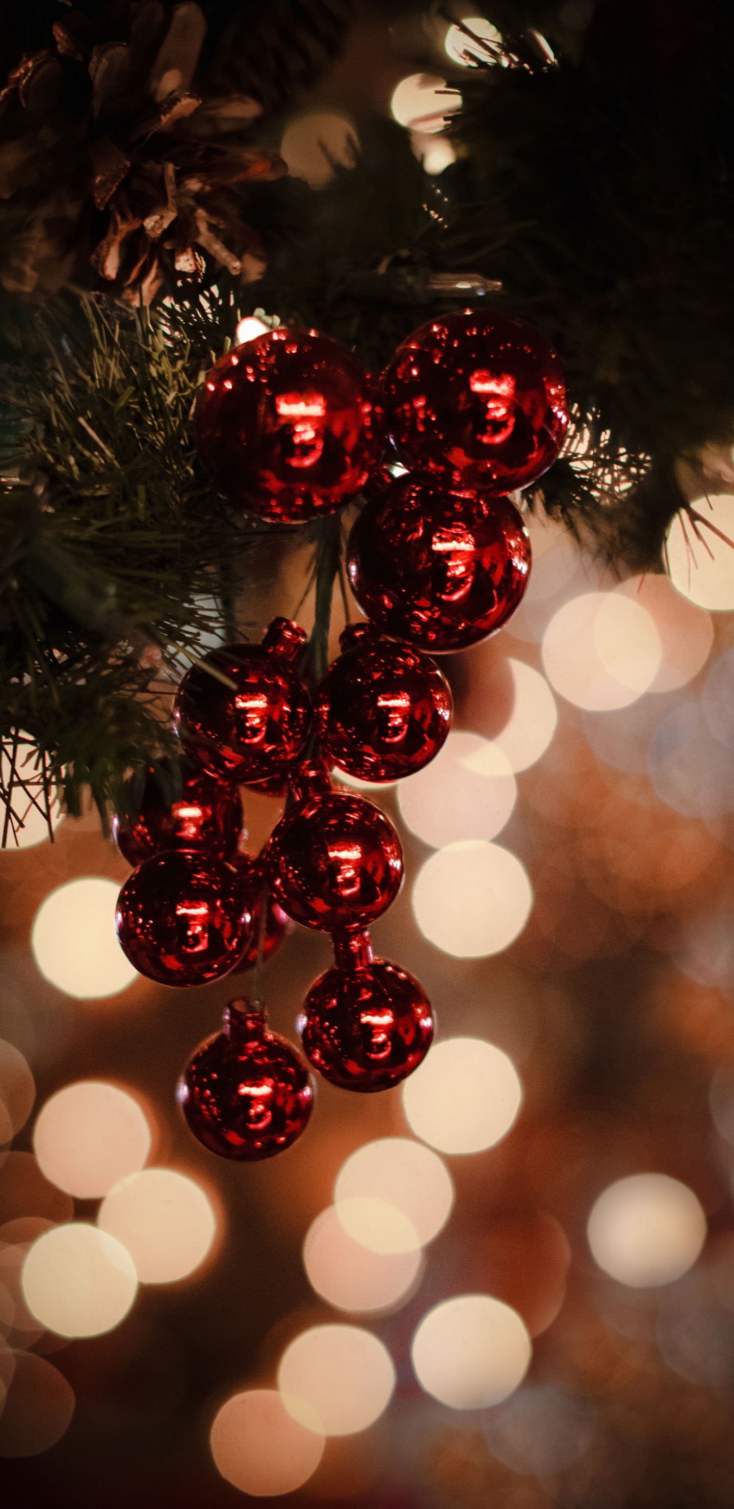 Обои рождественский орнамент, Рождественский день, елка, праздник, Рождество в разрешении 1440x2960