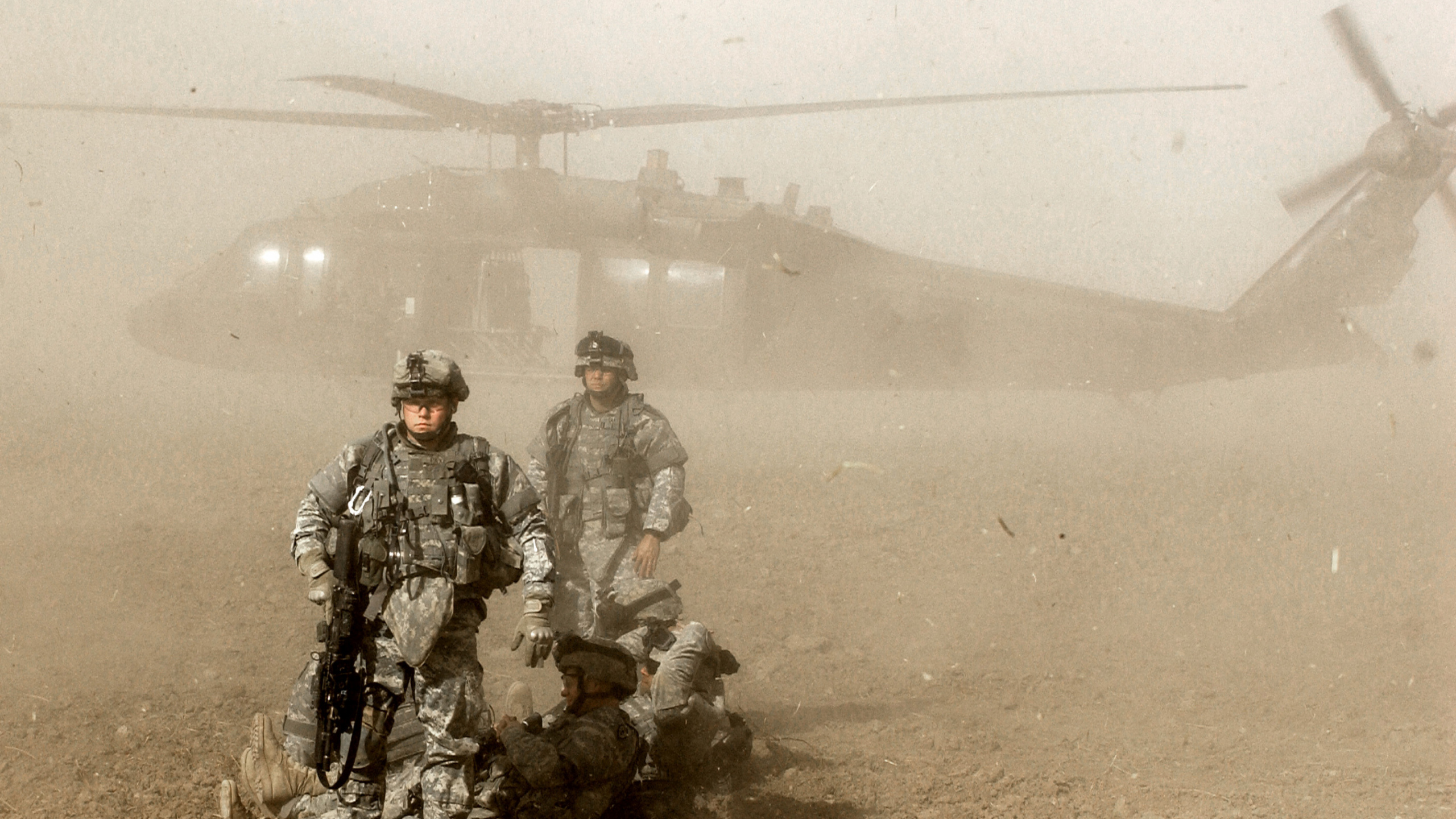 Обои солдат, пехота, военная организация, военнослужащие, отряд в разрешении 2560x1440