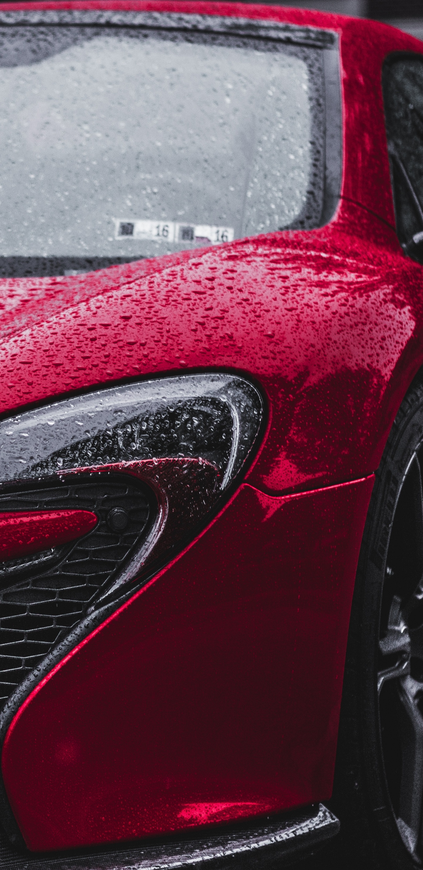 Обои автомобильное освещение, Макларен, красный цвет, mclaren automotive, фара в разрешении 1440x2960