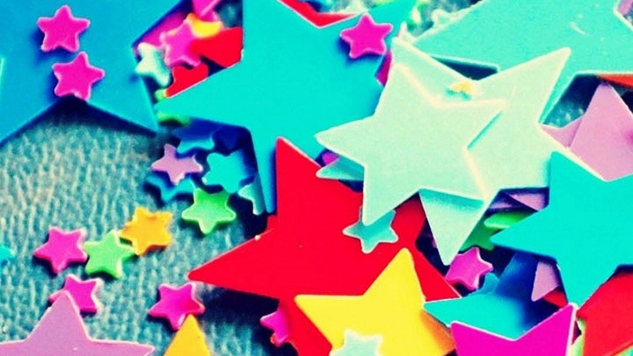 Обои Девчушки девушка, конфетти, бирюза, цветная бумага, узор в разрешении 1280x720