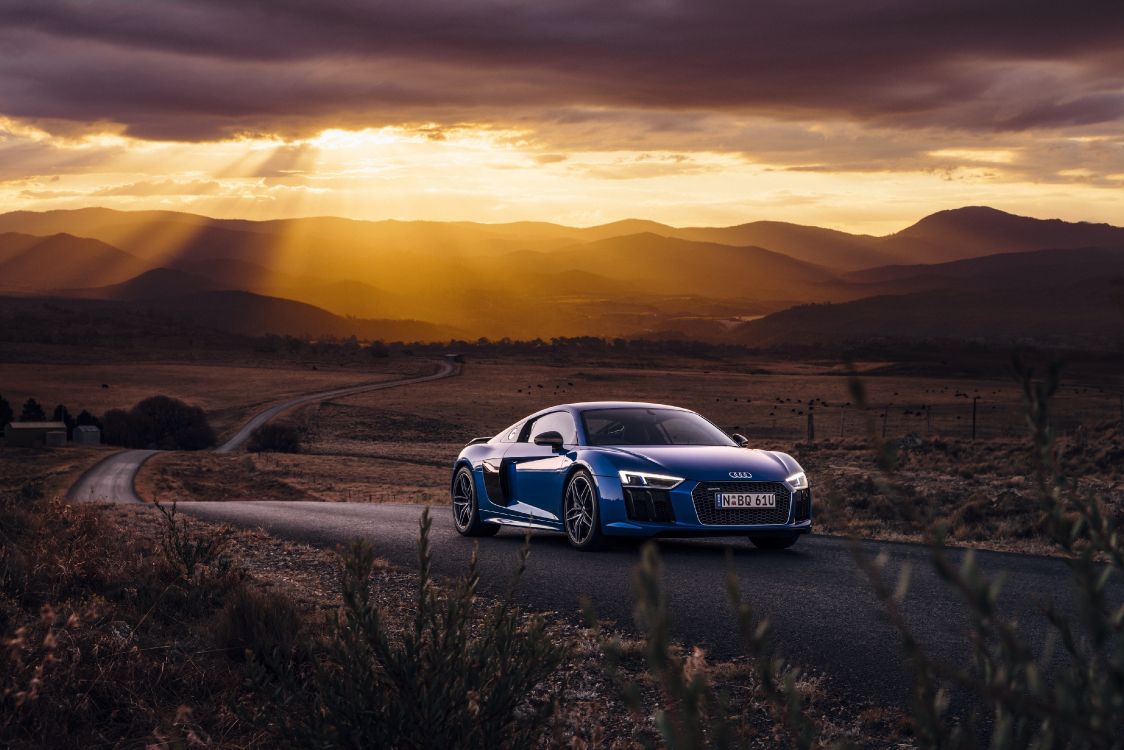 Скачать 4096x2732 обои двигатель V10, семейный автомобиль, концепция Audi R8 в Ле Мане, полный размер автомобиля, спорткар Обои двигатель V10, семейный автомобиль, концепция Audi R8 в Ле Мане, полный размер автомобиля, спорткар в разрешении 4096x2732