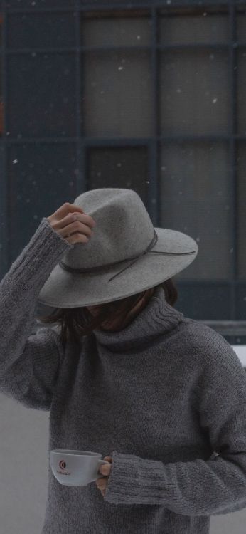 Обои шляпа, шапка, солнце шляпа, фетровая, рукав в разрешении 1407x3045