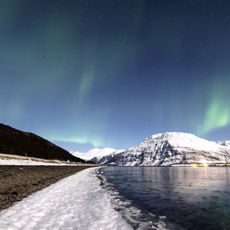 Обои Аврора, природа, снег, атмосфера, зима в разрешении 2932x2932