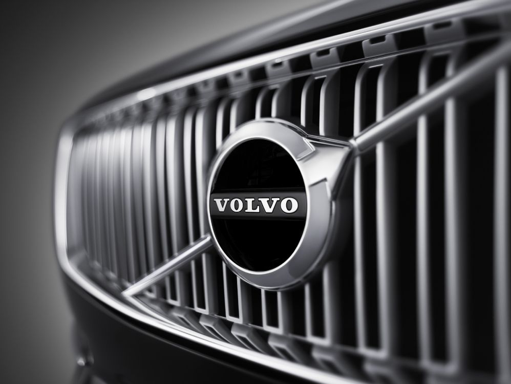 Обои компания volvo, Автомобили Volvo, авто, решетка, черный и белый в разрешении 3800x2855
