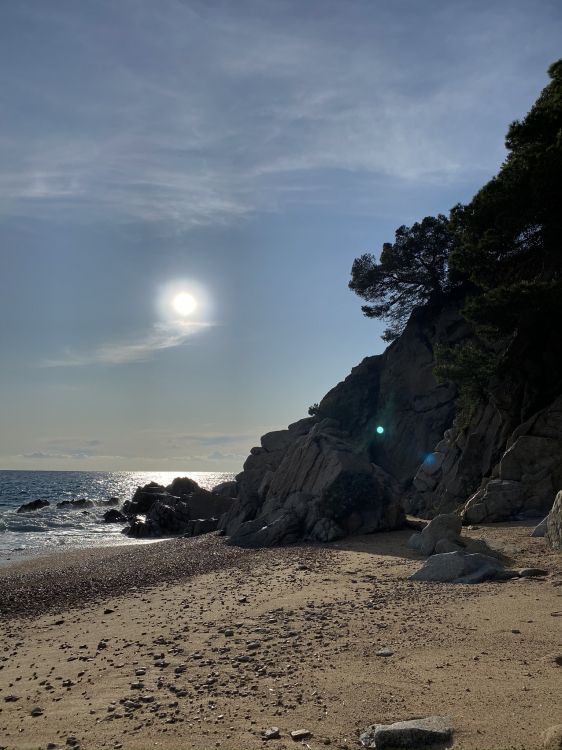 Обои море, астрономический объект, рок, побережье, берег в разрешении 1536x2048