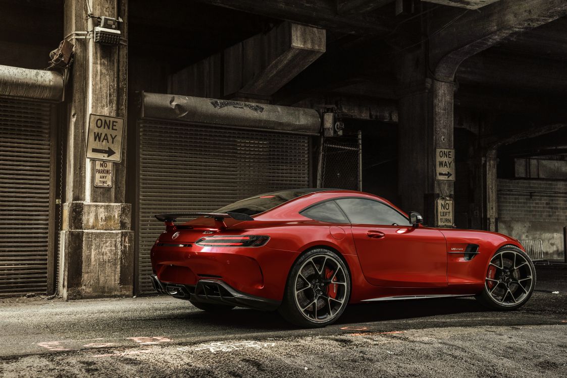 Обои авто, спорткар, суперкар, красный цвет, колесо в разрешении 3000x2003