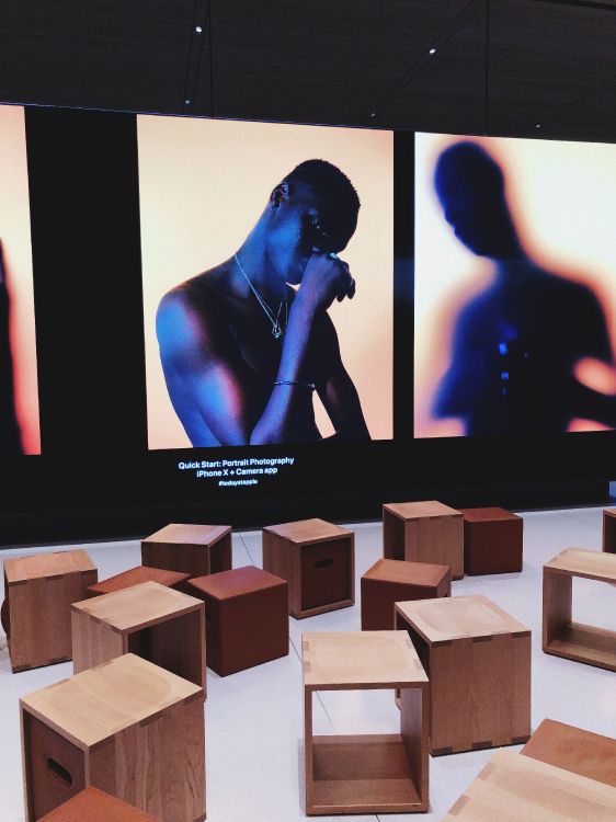 Обои таблица, деревянный блок, фанера, apple, магазин в разрешении 3024x4032