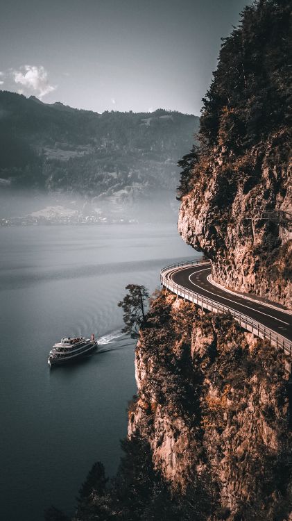 Обои вода, облако, гора, гидроресурсы, растение в разрешении 1296x2304