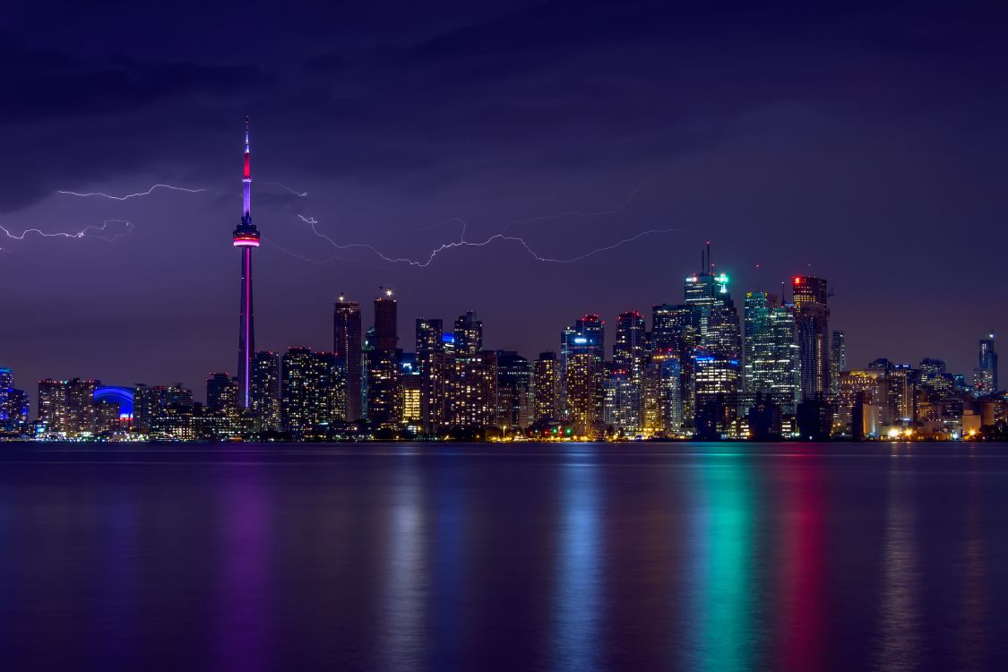 Обои ночь, здание, городской пейзаж, город, линия горизонта в разрешении 2040x1360