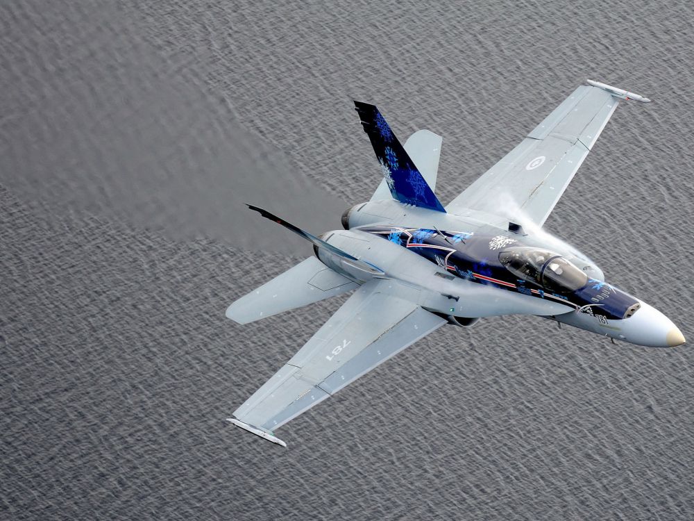 Обои военный самолет, авиация, аэрокосмическая техника, легкий самолет, истребитель в разрешении 2048x1536