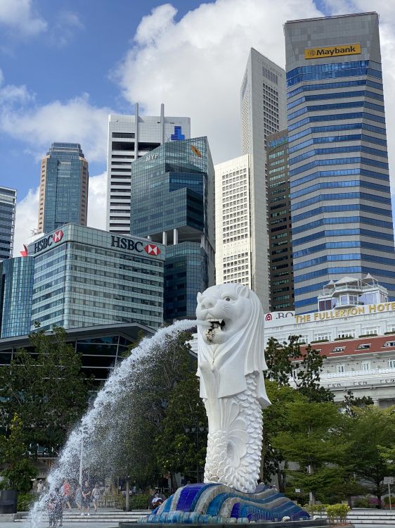 Обои Сингапур, башня, дневное время, фонтан, город в разрешении 1536x2048