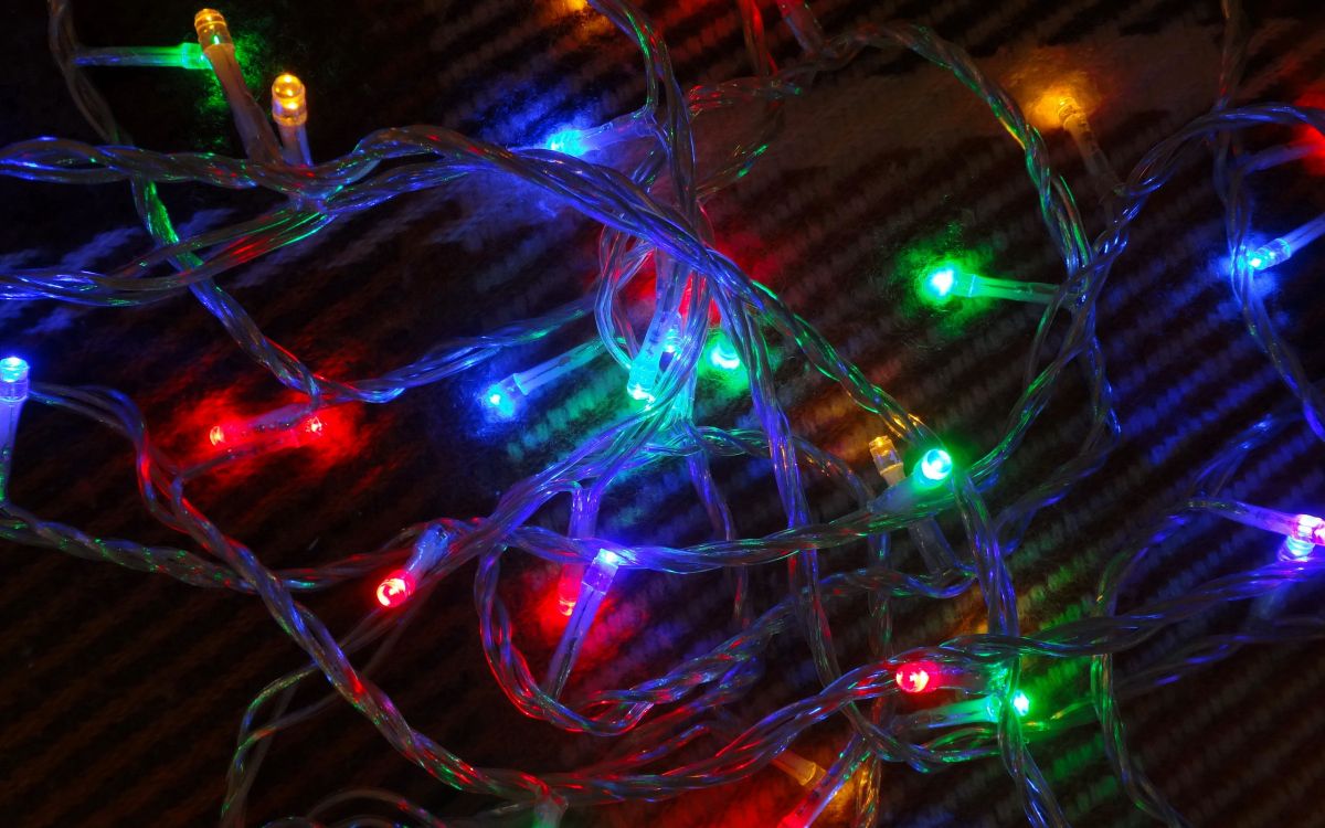 Обои свет, Рождественские огни, Рождественский день, освещение, неон в разрешении 2560x1600