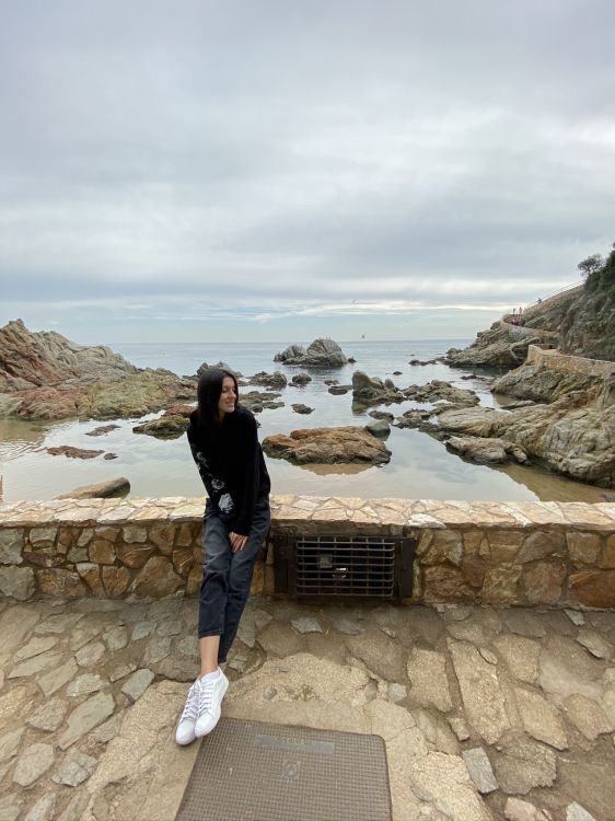 Обои путешествие, туризм, вода, джинсовая ткань, джинсы в разрешении 1536x2048