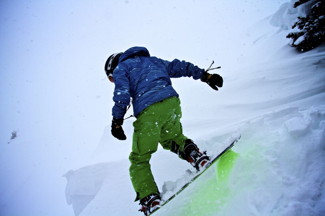Обои сноуборд, лыжи, снег, лыжник, отдых в разрешении 5184x3448